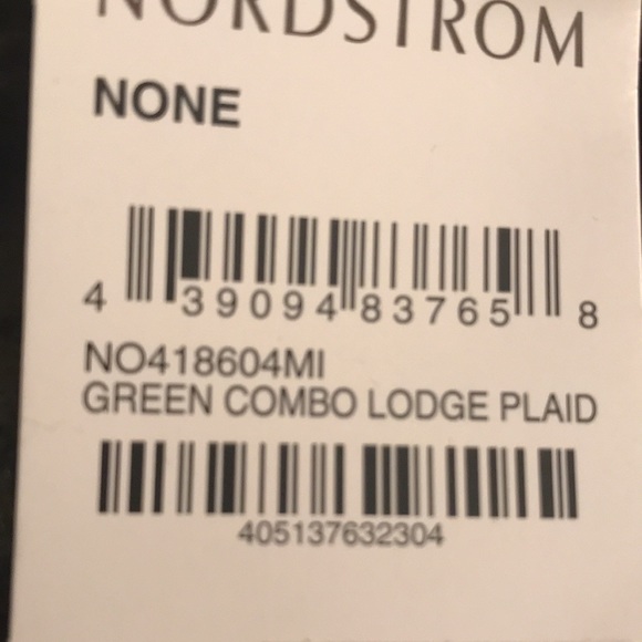 🍁NWT🍁Nordstrom Green Combo Plaid Cape/Wrap OS - Picture 9 of 9